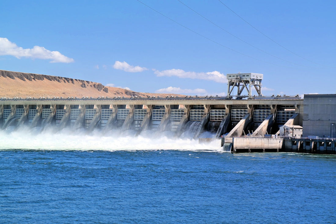 The Basics of Hydroelectric Power: How it Works & Its Benefits